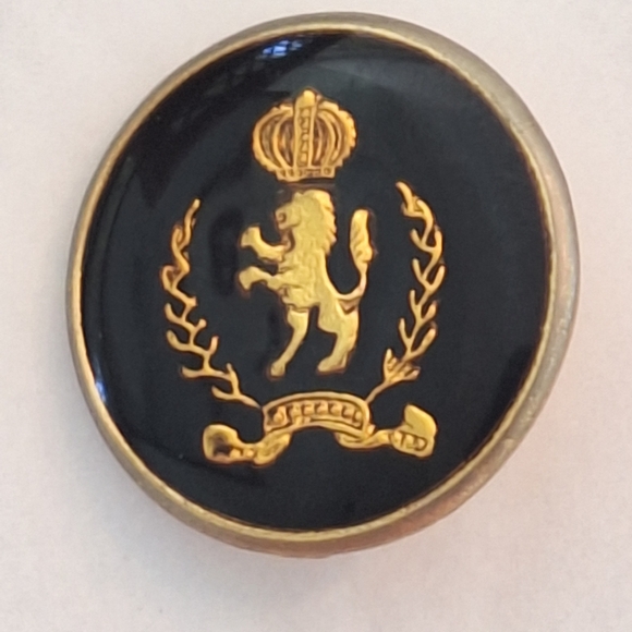 Vintage Buttons Black Enamel Gold Crest Blazer Buttons Lion and Crown England - Picture 3 of 5